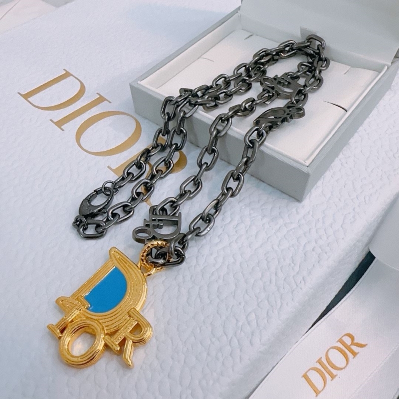 chr1st1an D10r necklaces